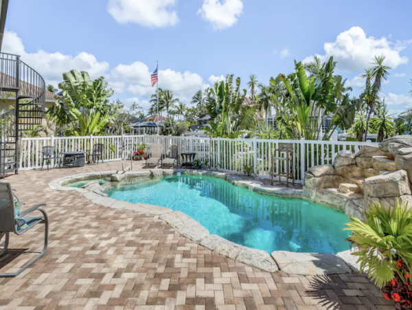 Canalfront Home with Pool, Hot Tub and Dock in Marco island